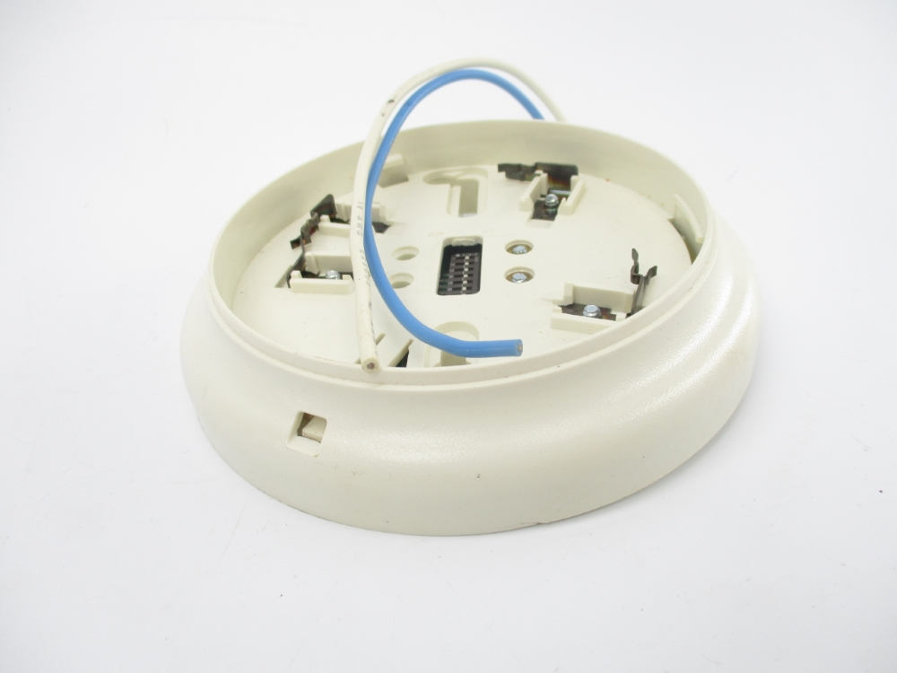 15 AVAILABLE NEW SIMPLEX 4098-9798 SOUNDER BASE WITH CO MODULE GOOD TILL 2031! 